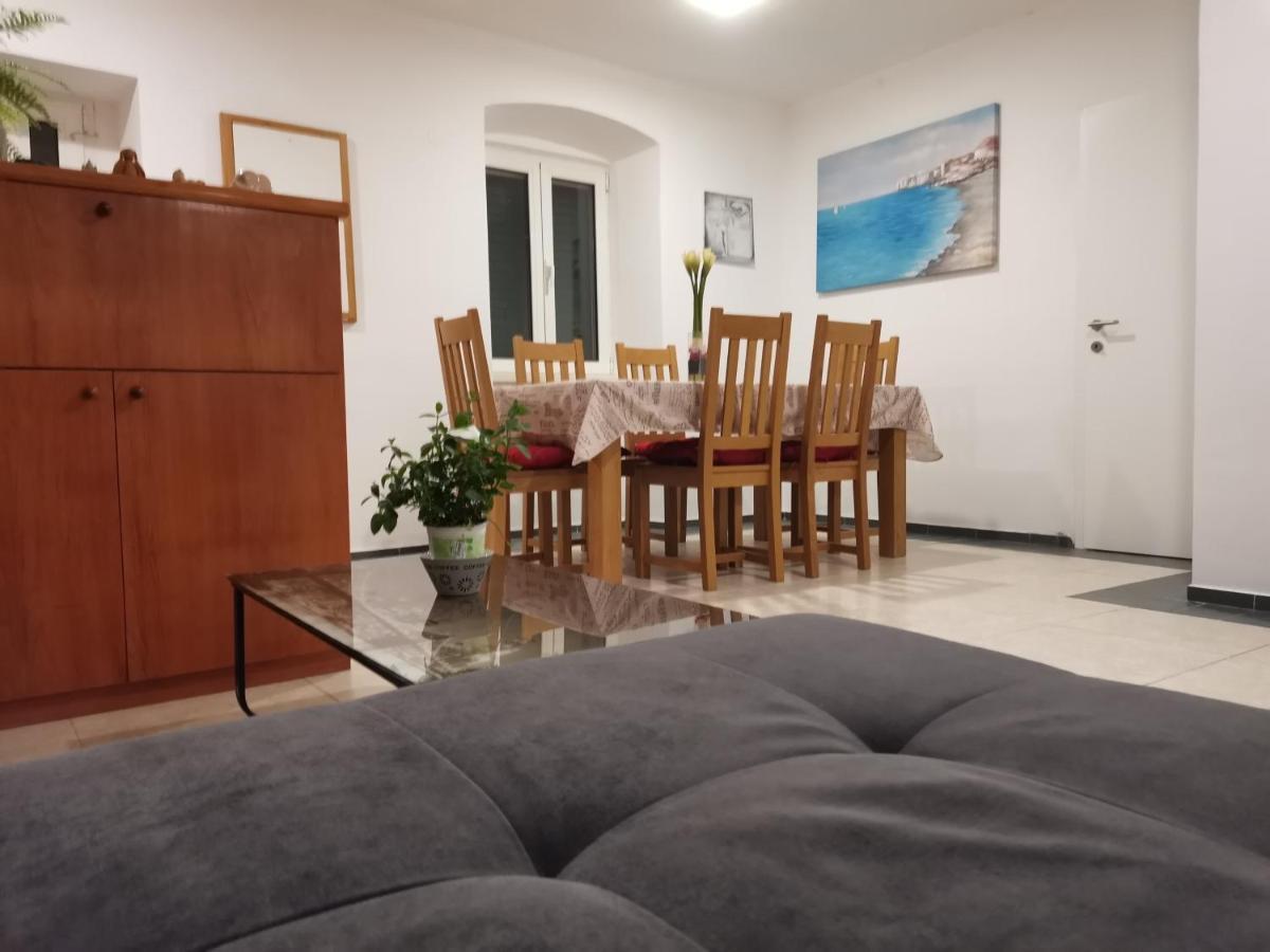 Diana Rooms And Apartment Split Extérieur photo