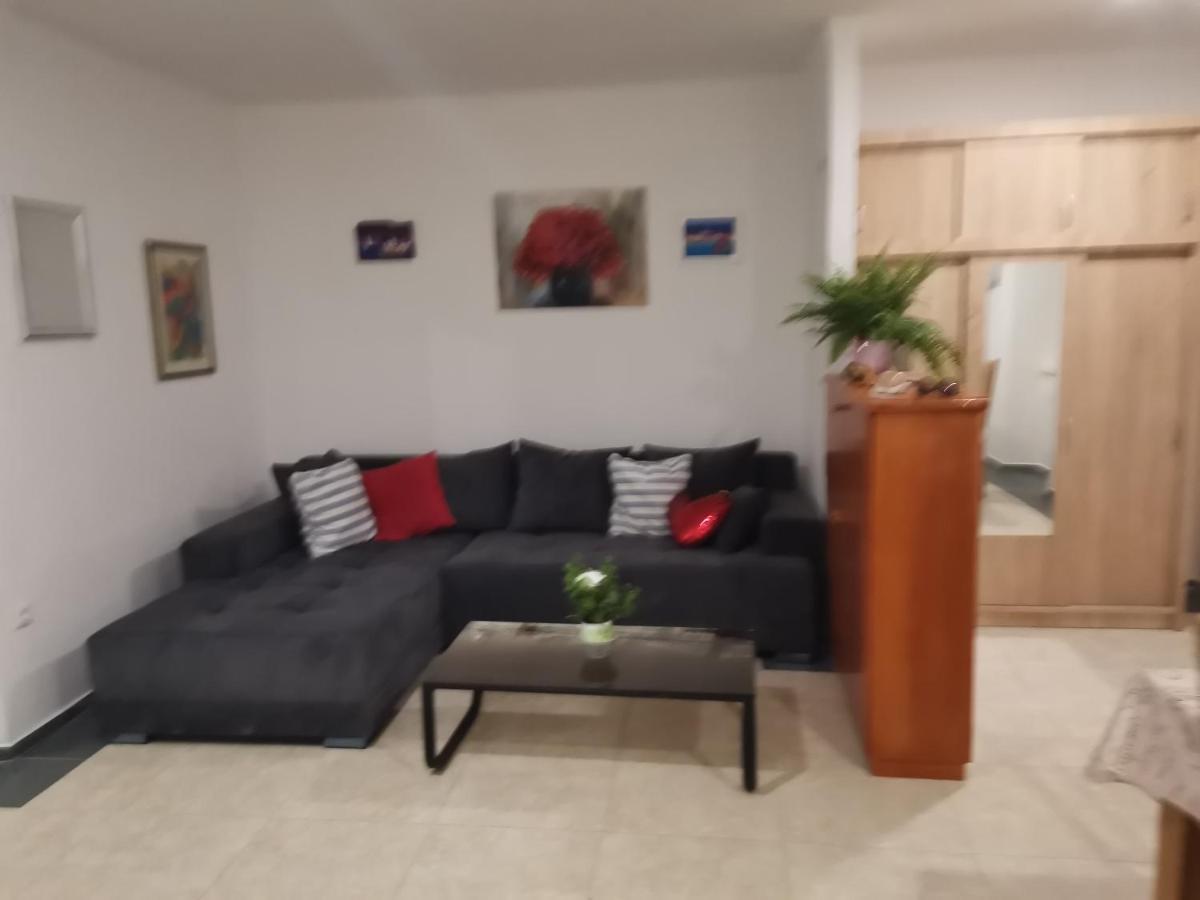 Diana Rooms And Apartment Split Extérieur photo