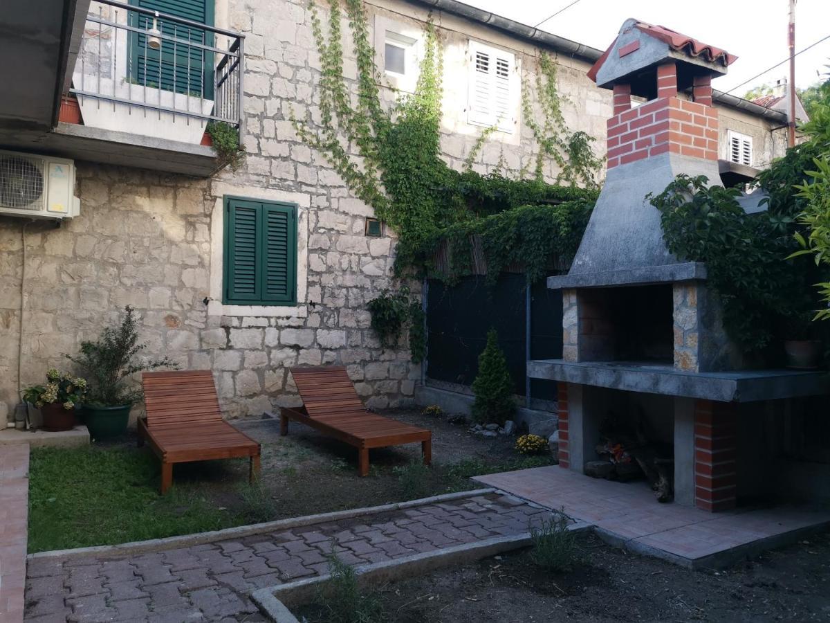 Diana Rooms And Apartment Split Extérieur photo